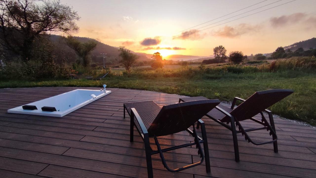 Готель Luzada Glamping Burbujas - Designed For Adults Juances Екстер'єр фото